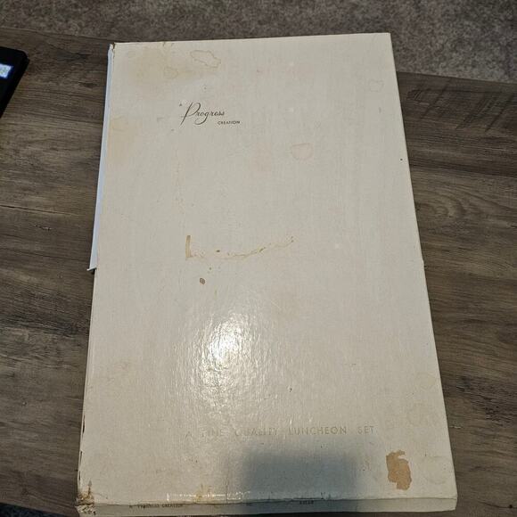 Vintage 8 Piece Luncheon Set Placemats and Napkins Blue Embroidered Kitchen Set - Picture 7 of 10